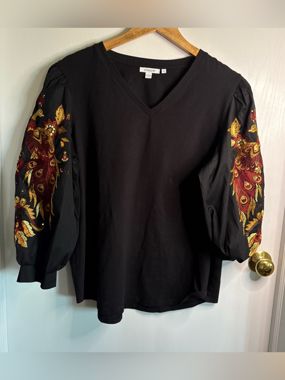 Chico's Sz XL Black V-Neck T-Shirt with Puff Sleeves Boho Embroidery Peacock